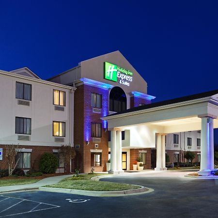 Holiday Inn Express & Suites Reidsville By Ihg Bagian luar foto