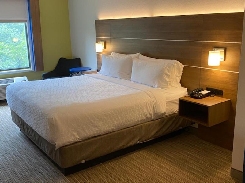 Holiday Inn Express & Suites Reidsville By Ihg Bagian luar foto