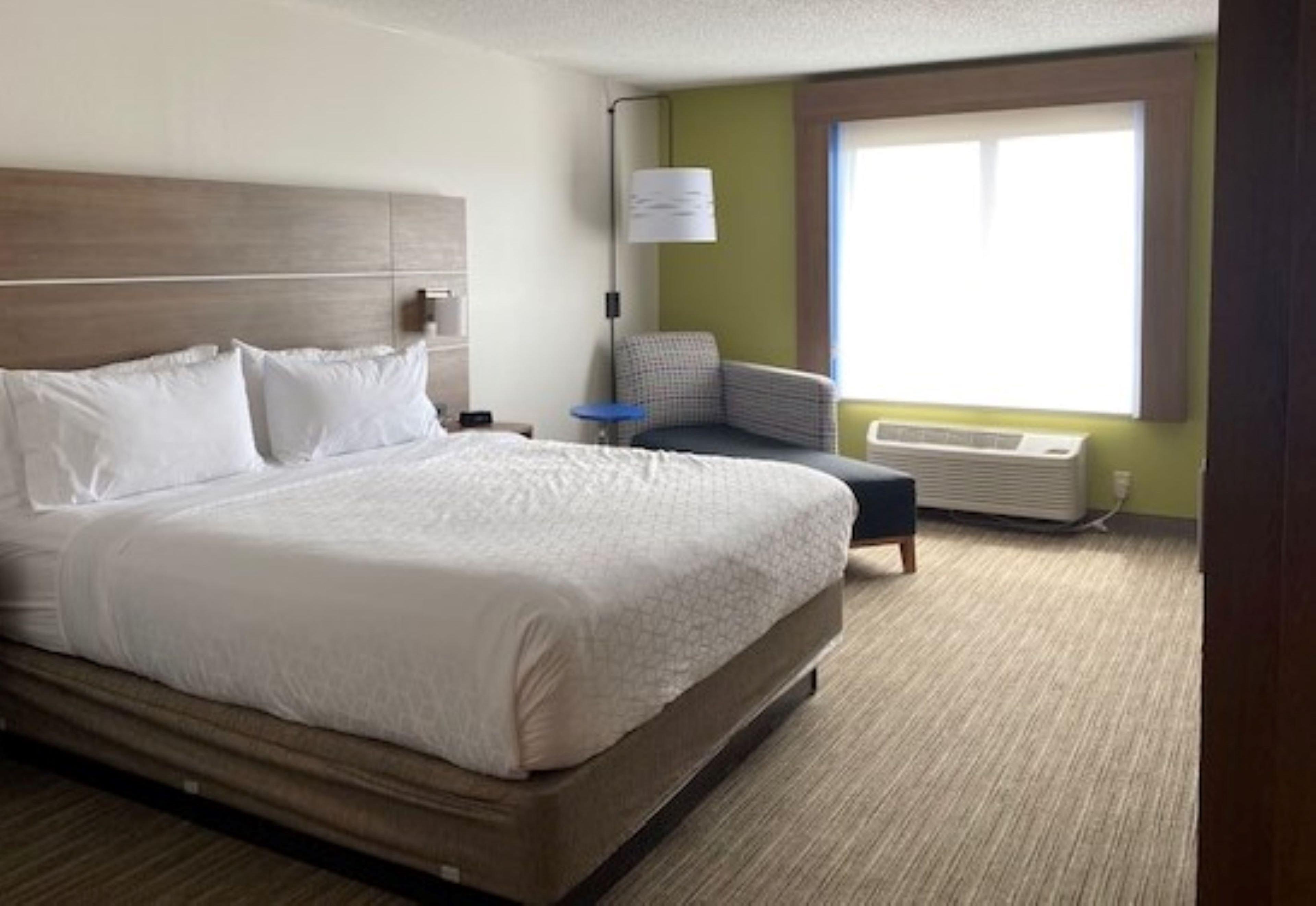 Holiday Inn Express & Suites Reidsville By Ihg Bagian luar foto