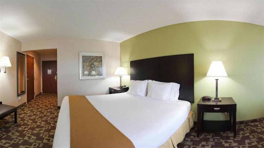 Holiday Inn Express & Suites Reidsville By Ihg Bagian luar foto