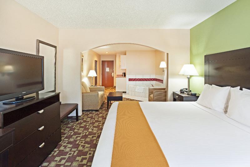 Holiday Inn Express & Suites Reidsville By Ihg Bagian luar foto